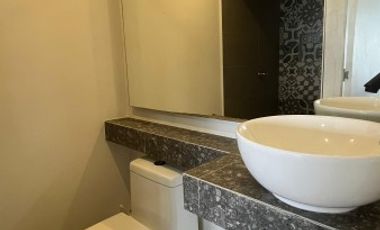 Arriendo oficina ejecutiva amoblada hermosa vista centro histórico