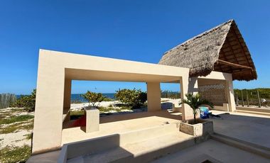 Casa Frente Al Mar En Las Hermosas Playas de San Crisanto, Yucatán
