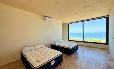 Casa Frente Al Mar En Las Hermosas Playas de San Crisanto, Yucatán