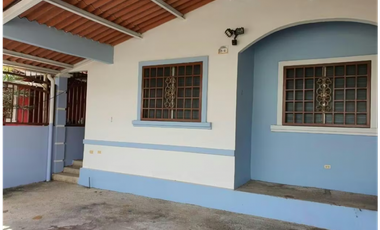 Casa en Venta en Valle Dorado