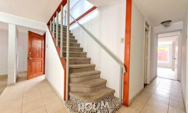 Linda Casa en Ponce de Zamora Cinco