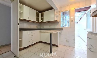 Linda Casa en Ponce de Zamora Cinco