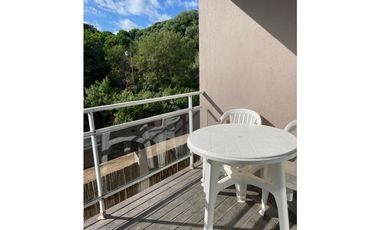 Departamento 1 dorm Edificio frente al mar. Piscina. Cochera. Parrilla