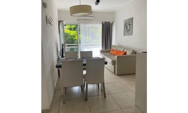 Departamento 1 dorm Edificio frente al mar. Piscina. Cochera. Parrilla