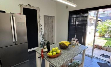 Venta Monte Grande Chalet + Casa  ideal 2 familias o posibilidad de unificar