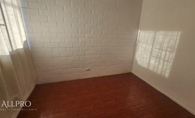 AMPLIO DEPARTAMENTO CON PATIO Y EXCELENTE CONECTIVIDAD 3D 1B