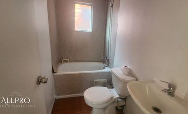 AMPLIO DEPARTAMENTO CON PATIO Y EXCELENTE CONECTIVIDAD 3D 1B