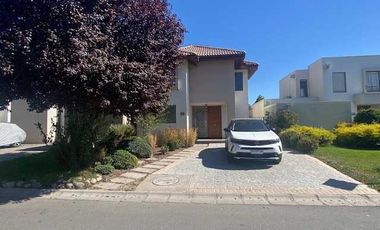 Casa en venta  en COLINA
