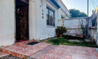 Casa en Venta en General Roca con Los Pamperos, Recoleta