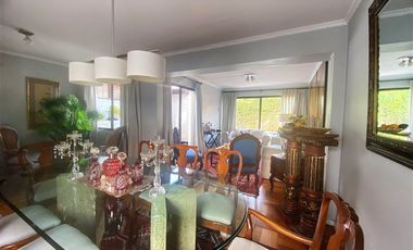 Casa en Venta en AMPLIO JARDÍN CON PISCINA..