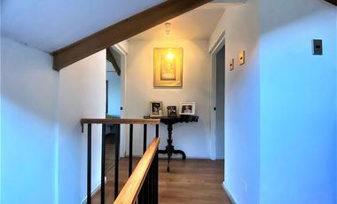 Casa en Venta en AMPLIO JARDÍN CON PISCINA..