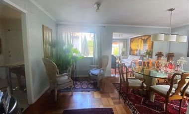 Casa en Venta en AMPLIO JARDÍN CON PISCINA..
