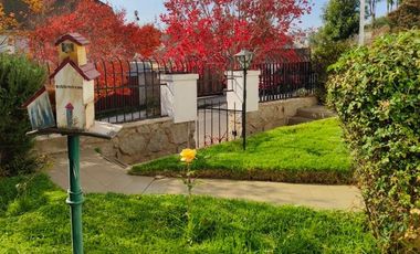 Casa en Venta en CASA SOLIDA EN GRANADOS / QUILPUÉ
