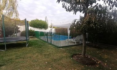 Casa en Venta en VENTA CASA CONDOMINIO LOS NOGALES STA ELENA- CHICUREO