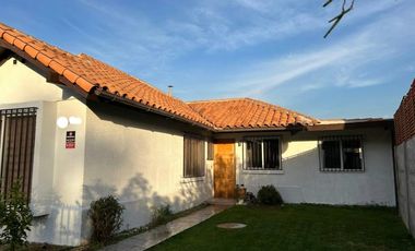 Casa en Arriendo en IMPERDIBLE OPORTUNIDAD DE ARRIENDO CASA ESTILO CHILENA