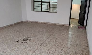 Renta casa en Pedregal de Sta.Ursula,  cerca estadio azteca