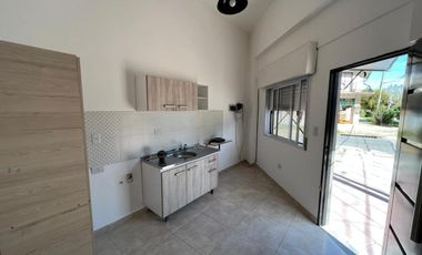 PH de ambiente y medio en alquiler en Villa Dominico sin expensas