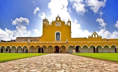 Casa neocolonial en venta, ubicada en Izamal Pueblo Mágico”