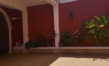 Casa neocolonial en venta, ubicada en Izamal Pueblo Mágico”