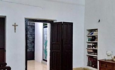 Casa neocolonial en venta, ubicada en Izamal Pueblo Mágico”