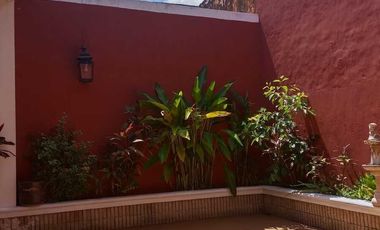 Casa neocolonial en venta, ubicada en Izamal Pueblo Mágico”