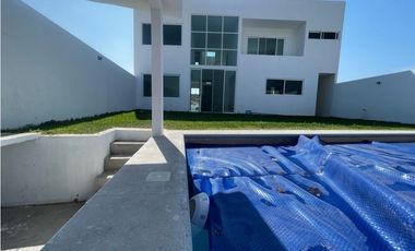 Casa Nueva en Venta en Tequesquitengo Vista al Lago escriturada