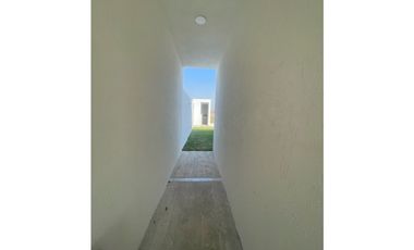 Casa Nueva en Venta en Tequesquitengo Vista al Lago escriturada