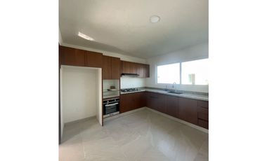 Casa Nueva en Venta en Tequesquitengo Vista al Lago escriturada
