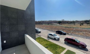 Casa Nueva en Venta en Tequesquitengo Vista al Lago escriturada