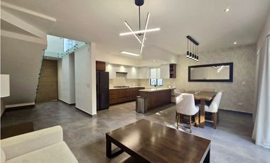 Casa en Venta Equipada Hab en PB en Cumbres Elite Premier