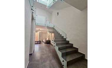 Casa en Venta Equipada Hab en PB en Cumbres Elite Premier