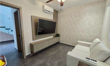 Casa en Venta Equipada Hab en PB en Cumbres Elite Premier