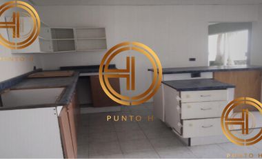 Casa en Venta a 5 min de Plaza Crystal.