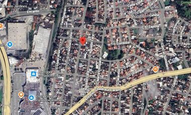 Casa en Venta a 5 min de Plaza Crystal.