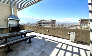 Departamento en Arriendo en A minutos Metro Matta