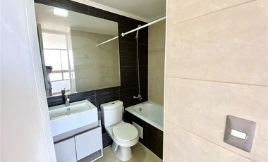 Departamento en Arriendo en A minutos Metro Matta