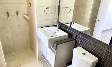 Departamento en Arriendo en A minutos Metro Matta