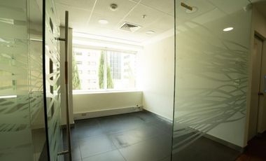 Oficina en Arriendo en Metro El Golf / Enrique Foster / Apoquindo