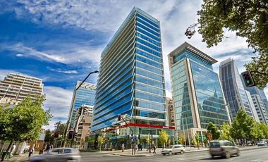 Oficina en Arriendo en Metro El Golf / Enrique Foster / Apoquindo