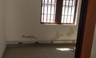 AMPLIA CASA  USO COMERCIAL GRAN UBICACION