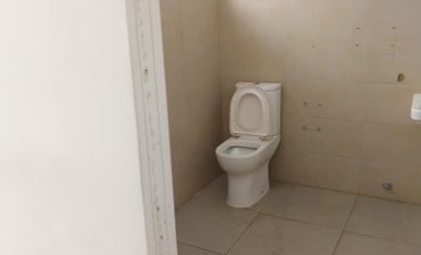 AMPLIA CASA  USO COMERCIAL GRAN UBICACION