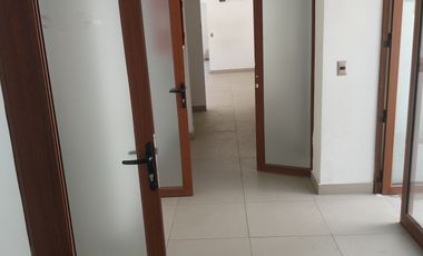 AMPLIA CASA  USO COMERCIAL GRAN UBICACION