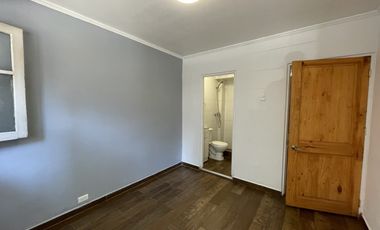 Oficina de 16 m2, 1 privado 1 baño, excelente ubicación