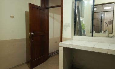 Casa Rentera en el Centro de la Ciudad de Cuenca