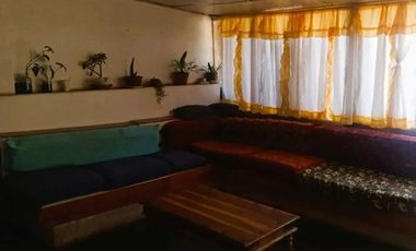 ¡Impresionante Terreno con casa en La Cisterna!