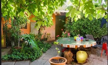 ¡Impresionante Terreno con casa en La Cisterna!