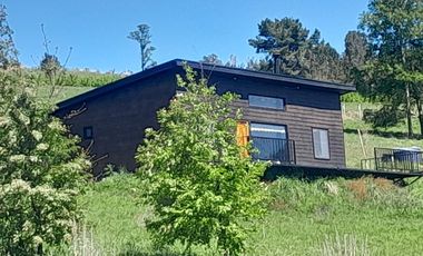 Hermosa Parcela Con casa de 3 D 2 B