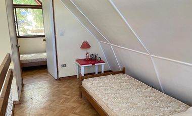 3 Casas con orilla Lago Colbún en 16.870 m2.