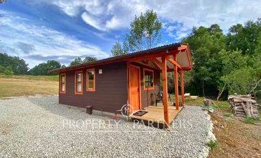 Cabaña full equipada en parcela con bosque y sendero privado