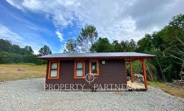 Cabaña full equipada en parcela con bosque y sendero privado